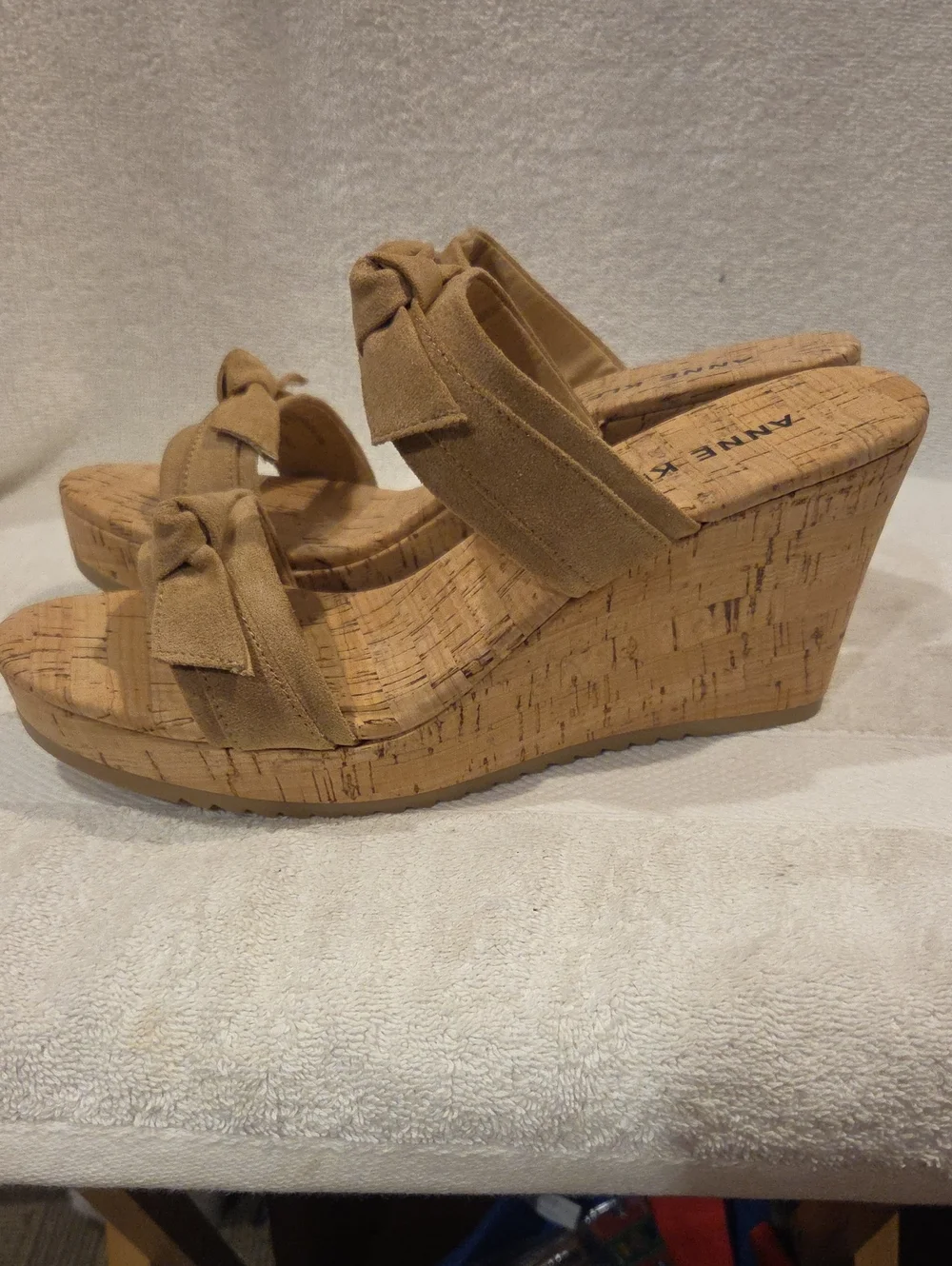 ANNE KLEIN WEDGE SANDALS